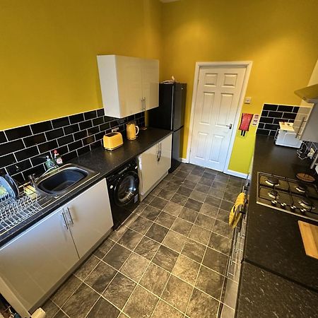 Large Ground Floor Apartment - South Shields - 3 Minutes From South Tyneside Hospital, 8 Minutes From Beach Ngoại thất bức ảnh