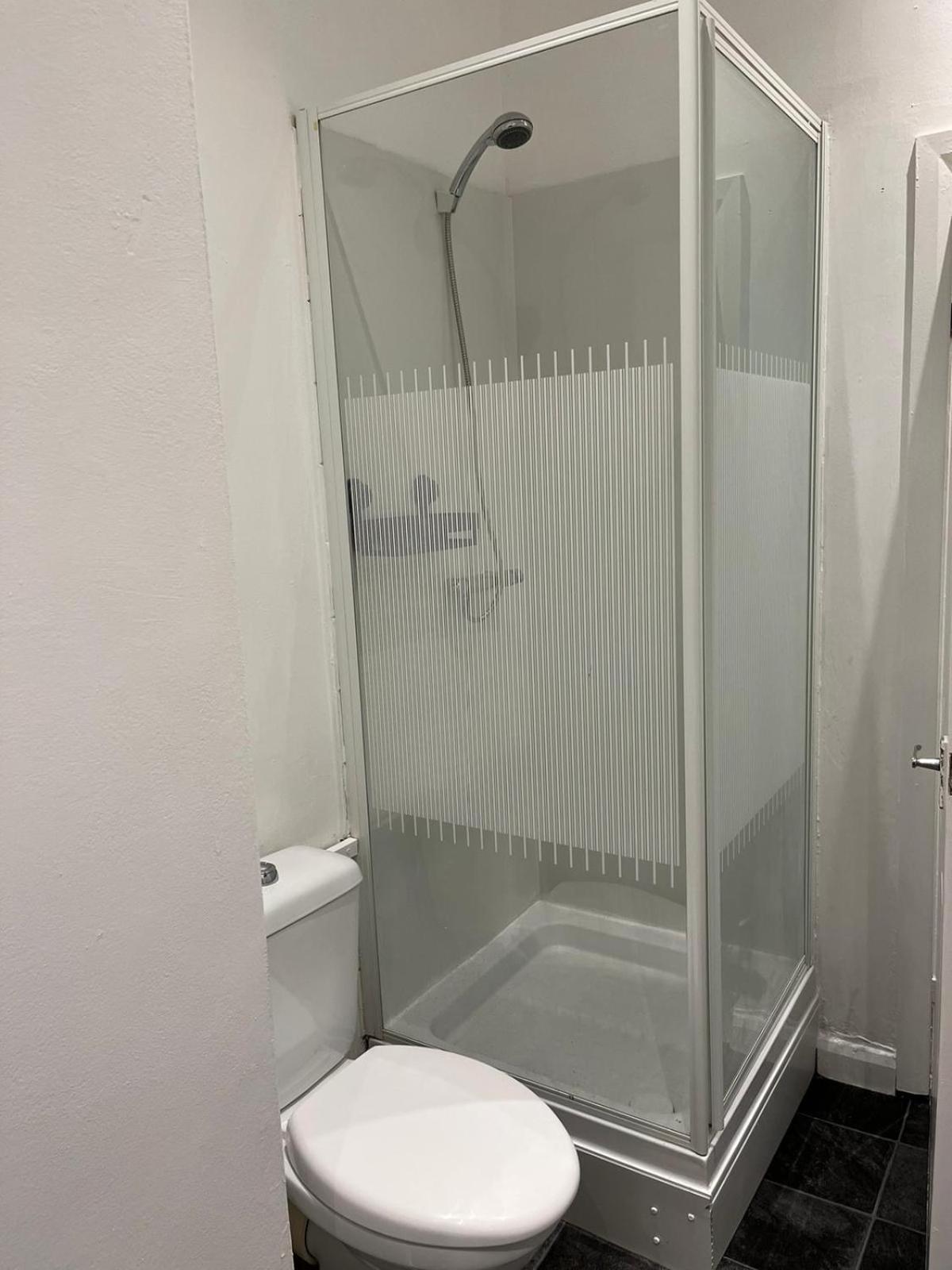 Large Ground Floor Apartment - South Shields - 3 Minutes From South Tyneside Hospital, 8 Minutes From Beach Ngoại thất bức ảnh