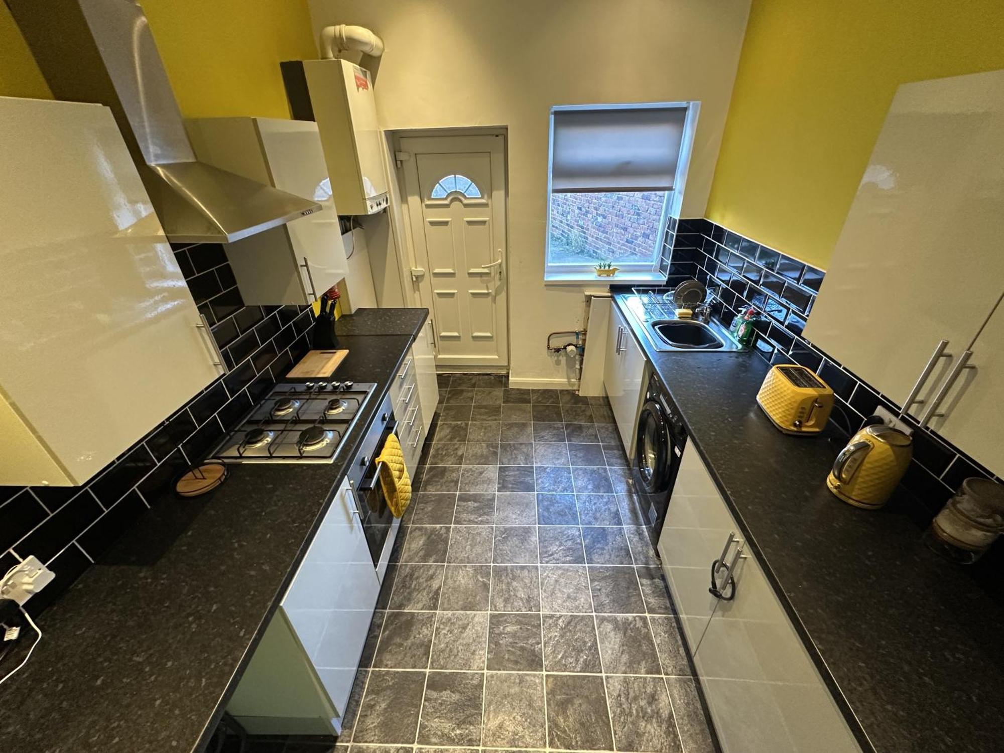Large Ground Floor Apartment - South Shields - 3 Minutes From South Tyneside Hospital, 8 Minutes From Beach Ngoại thất bức ảnh